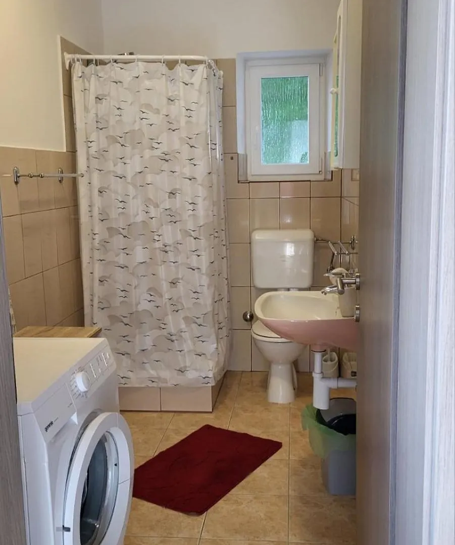 Padova 2 Apartman Banjol Horvátország
