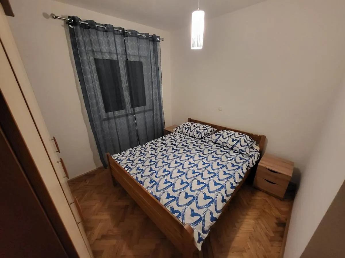 Padova 2 Apartment Banjol Croatia