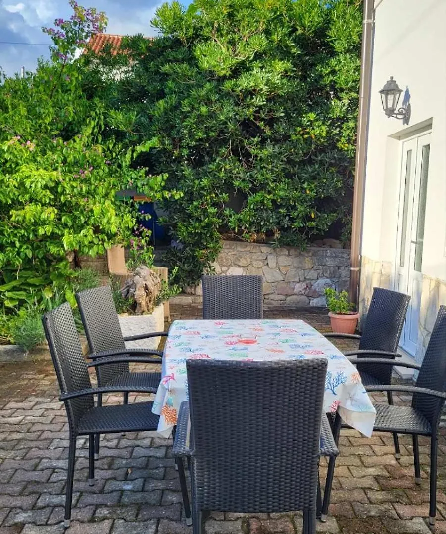 Padova 2 Apartment Banjol